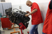 تحديث فرع تكنولوجيا السيارات في مدرسة الثانوية "عمال1" بإدارة المربية سيغال بوجرنو